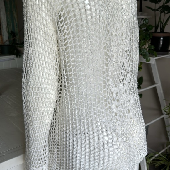 Crocheted Button up cardigan with Roses Down Center, Empire sleeves scal… - Picture 7 of 14